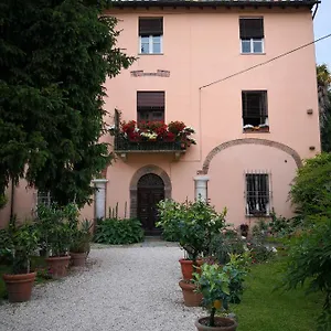 La Loggia , Lucca Italy